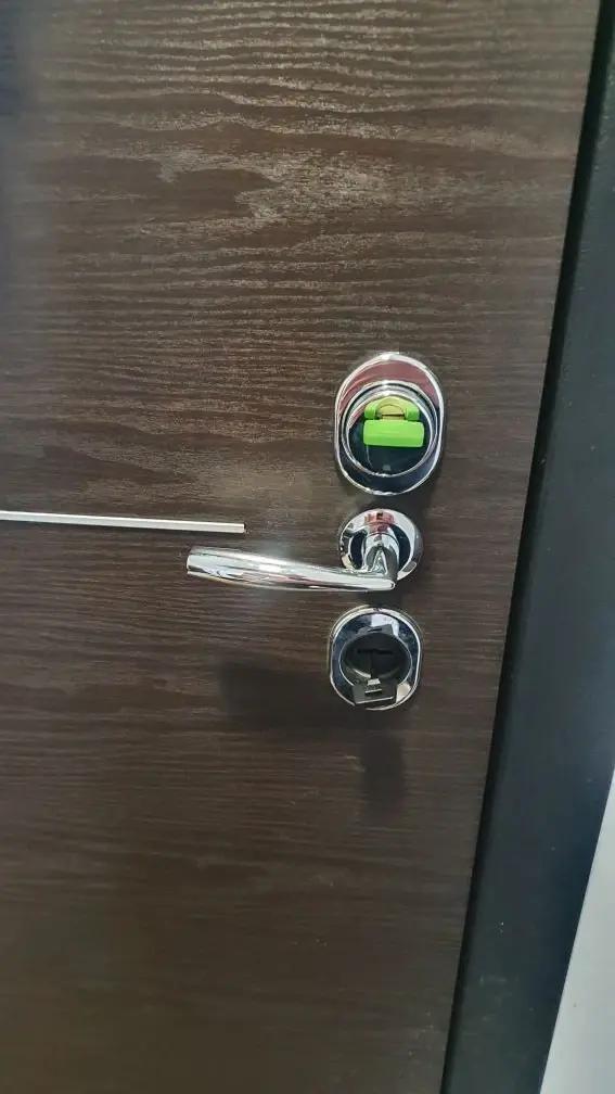 Защитные накладки на ручку и замок в Колпино 